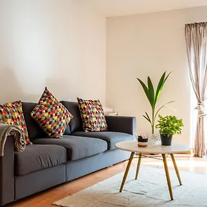 Große Louise In Der Neustadt Für Familien&kinder Apartment Dresden